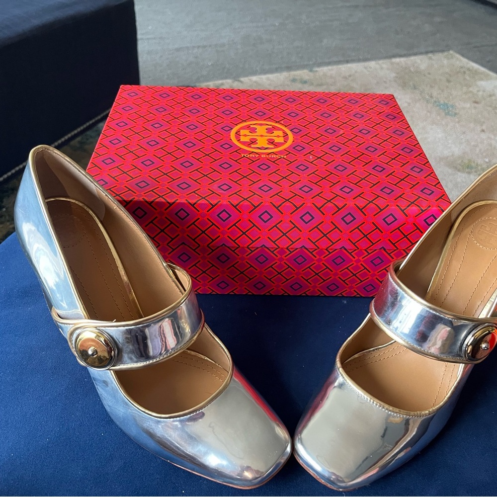 Tory Burch Metallic Silver Heels with Gold Block - Picture 4 of 6